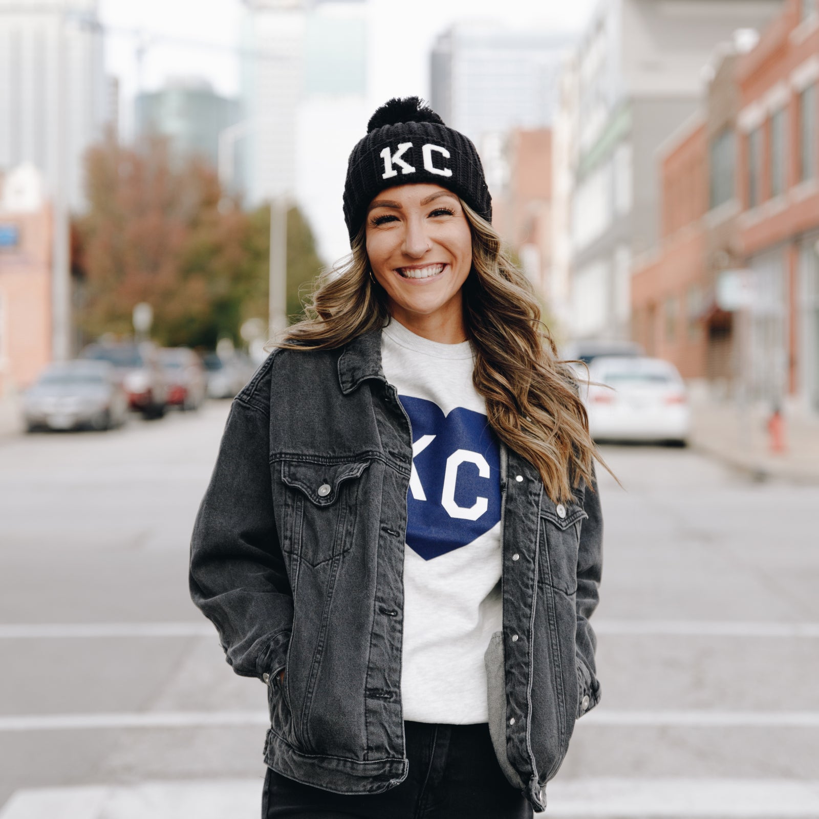 Pom Pom beanie in black Belle Knit Mink Beanie Hat with Fox Fur Pom Pom in Black  main image 2