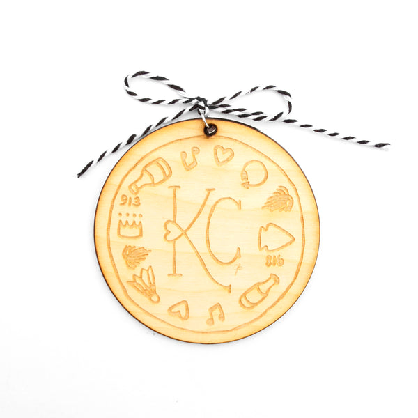 Wunderschönes KC Icons Holzschnitt-Ornament