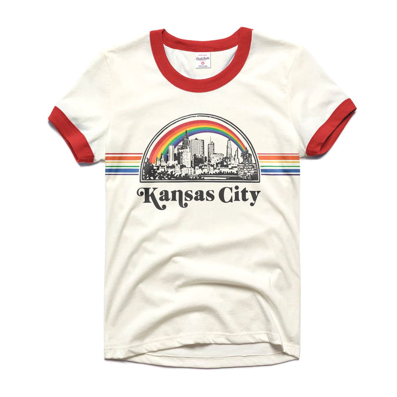 Charlie Hustle KC Skyline Regenbogen-Ringer-T-Shirt