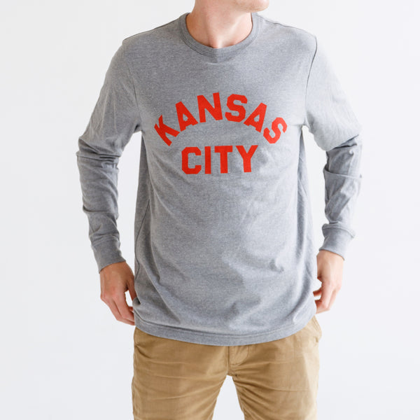 Charlie Hustle Kansas City Arch Langarm-T-Shirt
