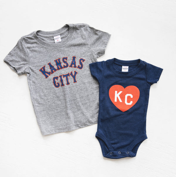 Charlie Hustle Kansas City klassisches Kinder-T-Shirt – Grau
