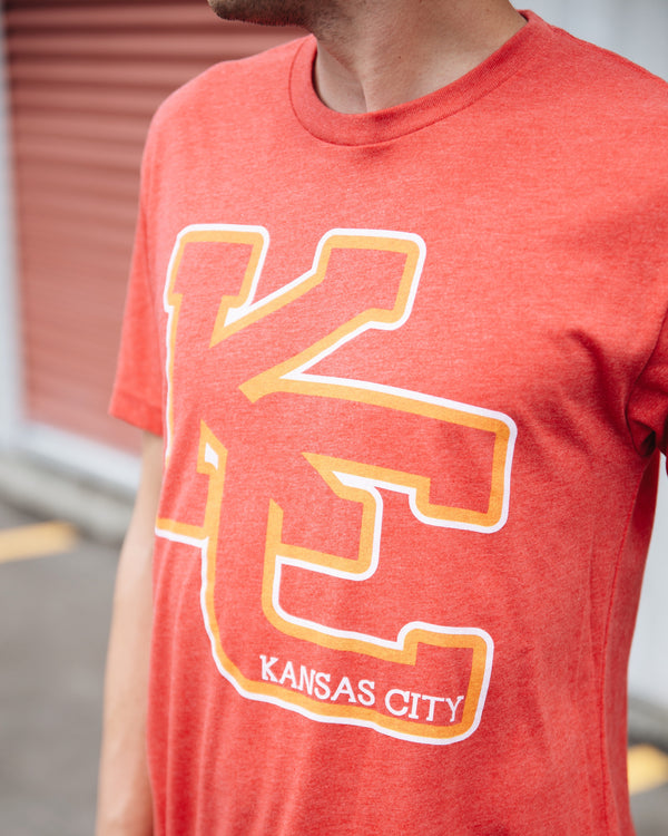 Hometown Anthem KC Block Letter T-Shirt – Rot
