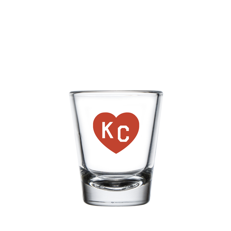Hergestellt in KC x Charlie Hustle KC Herz-Schnapsglas: Rot – Made in KC