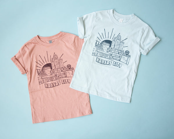 Relative Apparel &amp; Design KC Postscard Kinder-T-Shirt – Rosa