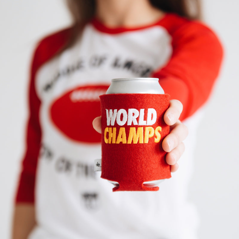 Wlle World Champs Getränkepullover – Rot